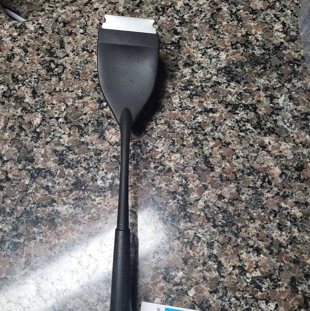 Room essentials nwt nylon bristle long handle grill brush heavy duty